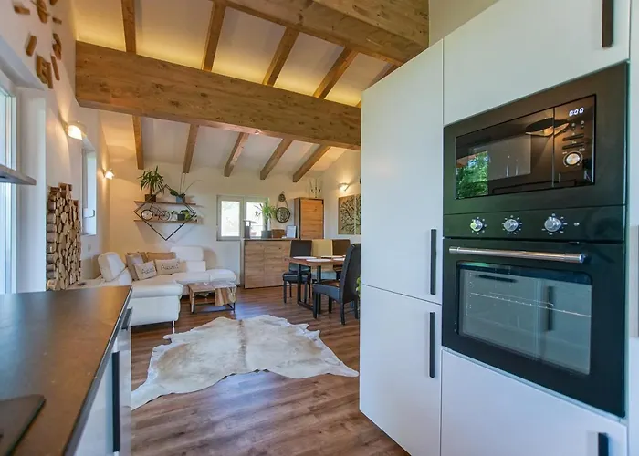 Auszeit Steiraland Penthouse 9 Mit Grossen Balkon Und Parkplatz