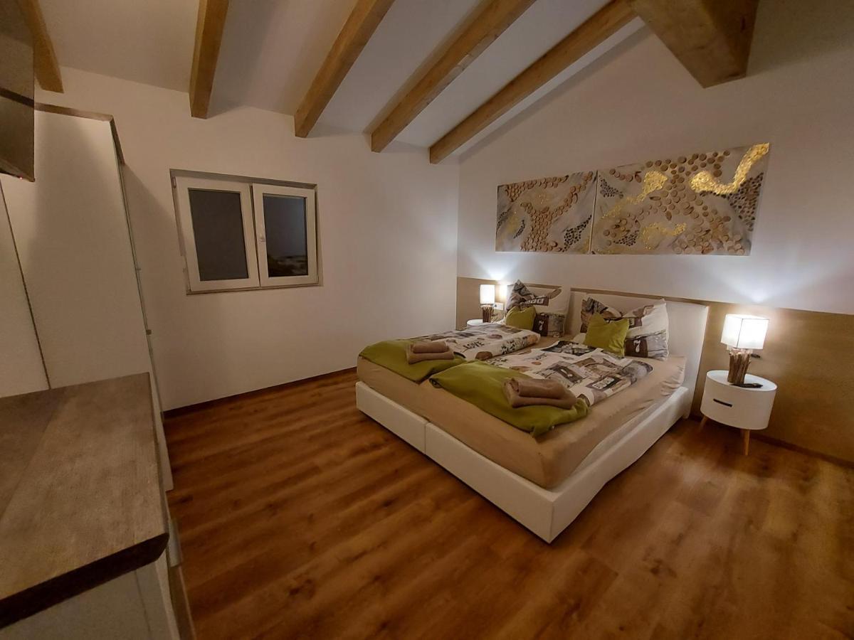 Auszeit Steiraland Penthouse 9 Mit Grossen Balkon Und Parkplatz Leoben (Styria)
