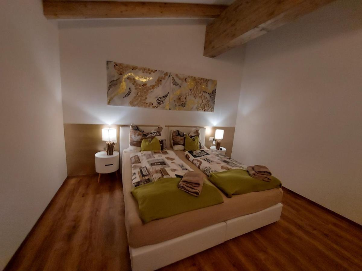 Auszeit Steiraland Penthouse 9 Mit Grossen Balkon Und Parkplatz Apartment *