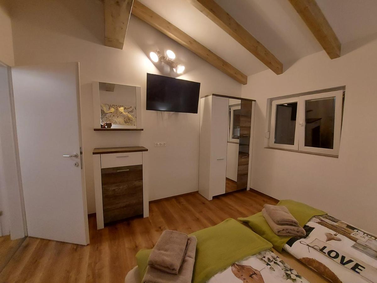 Auszeit Steiraland Penthouse 9 Mit Grossen Balkon Und Parkplatz * Leoben (Styria)