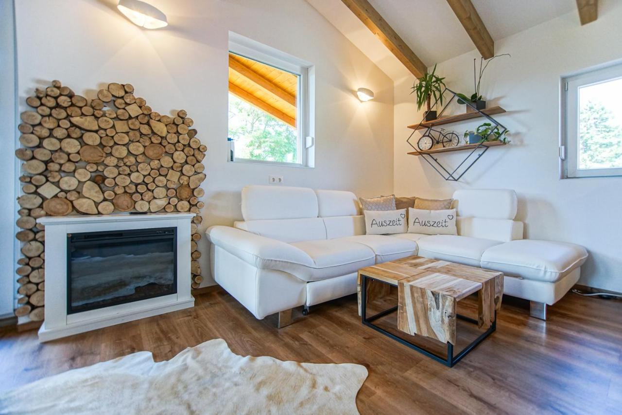 Auszeit Steiraland Penthouse 9 Mit Grossen Balkon Und Parkplatz Apartament Leoben (Styria)