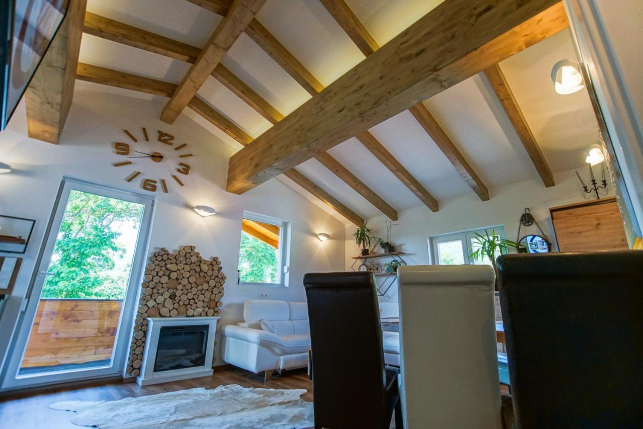 Auszeit Steiraland Penthouse 9 Mit Grossen Balkon Und Parkplatz * Leoben (Styria)